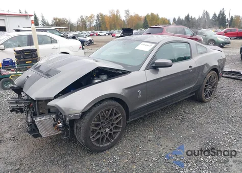 2013 Ford Shelby Gt500 z USA, uszkodzony, nr VIN 1ZVBP8JZ2D5260857